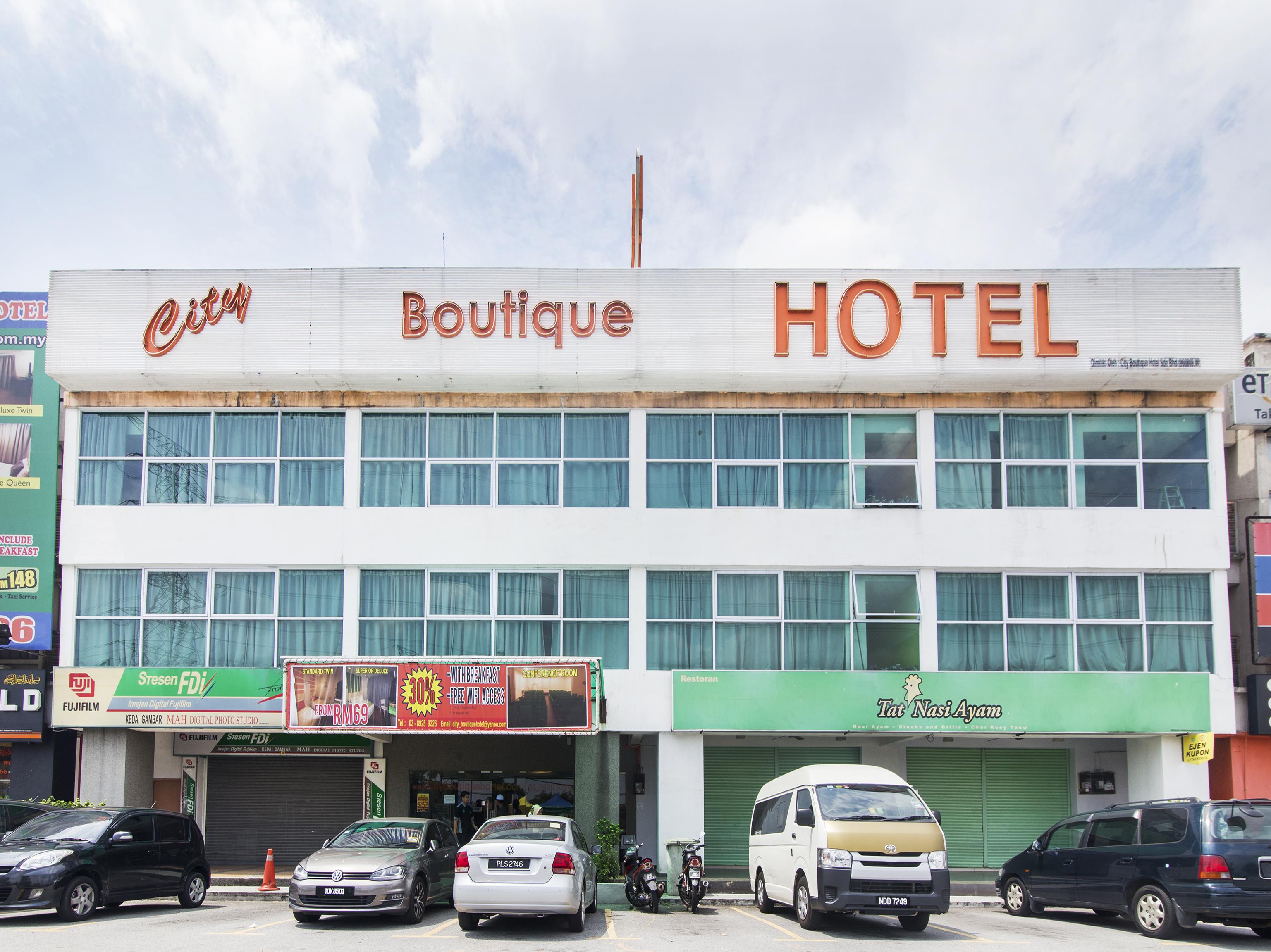 Oyo 419 City Boutique Hotel Bangi Exterior photo