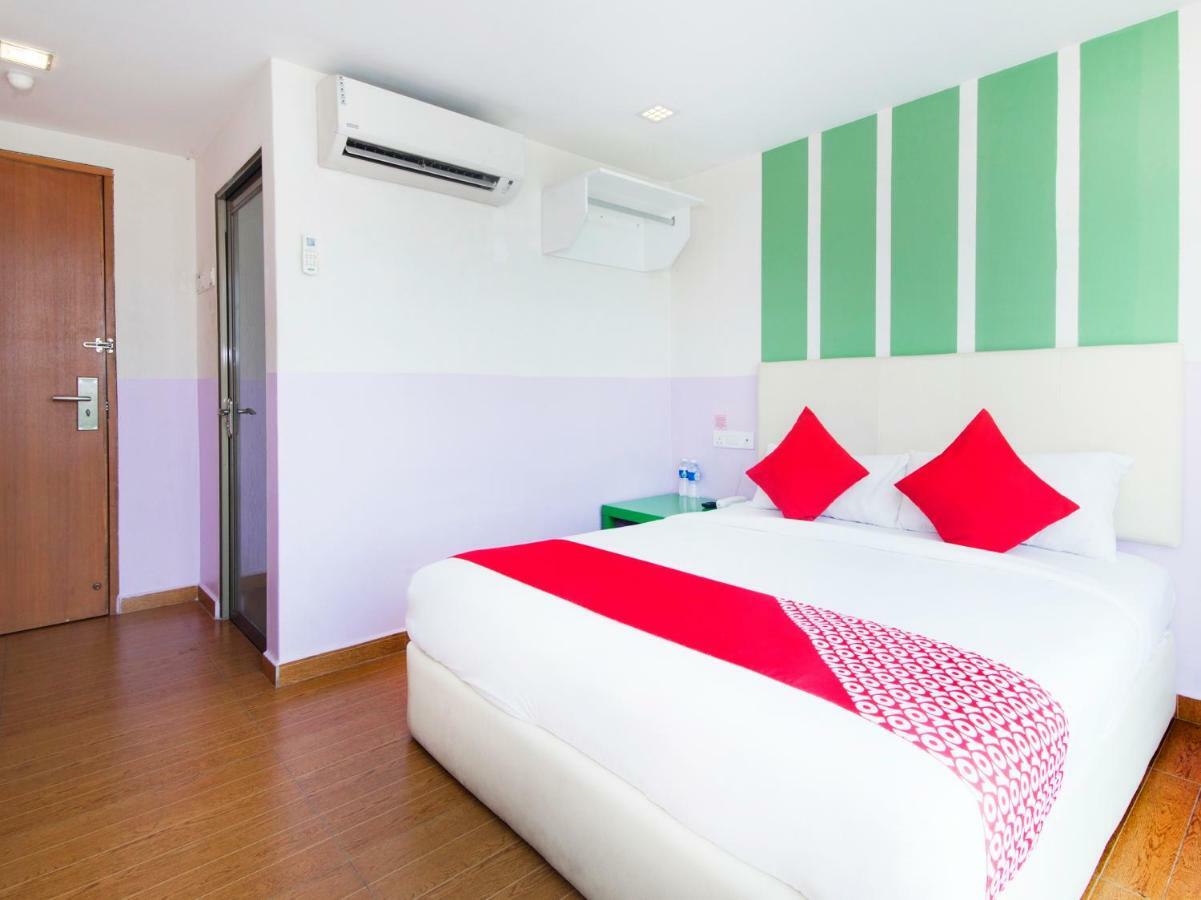 Oyo 419 City Boutique Hotel Bangi Exterior photo