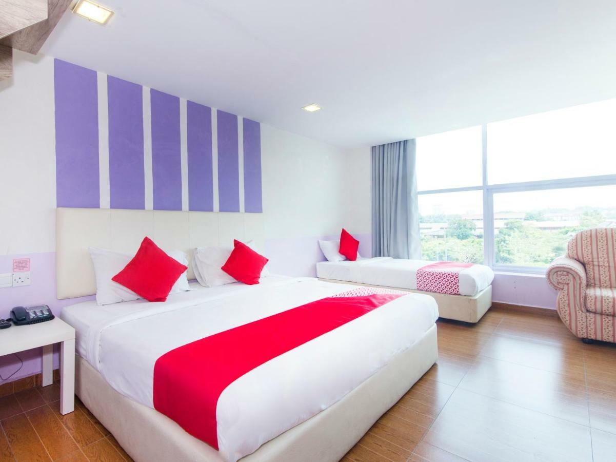 Oyo 419 City Boutique Hotel Bangi Exterior photo