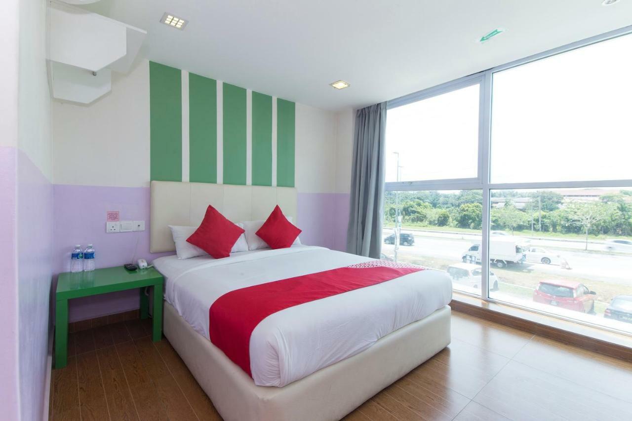 Oyo 419 City Boutique Hotel Bangi Exterior photo